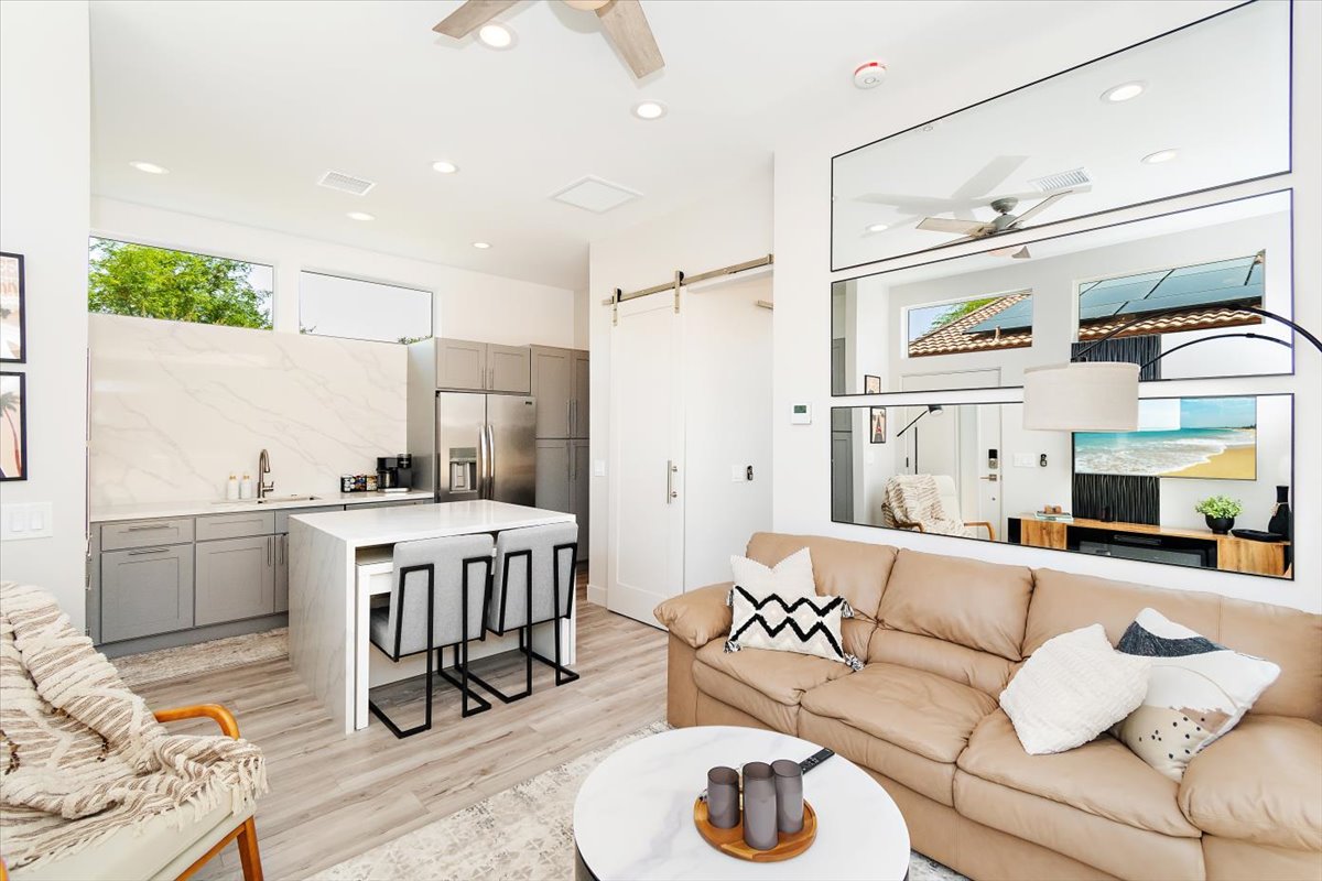 Luxury ADU Interior - Palm Springs (image 4)