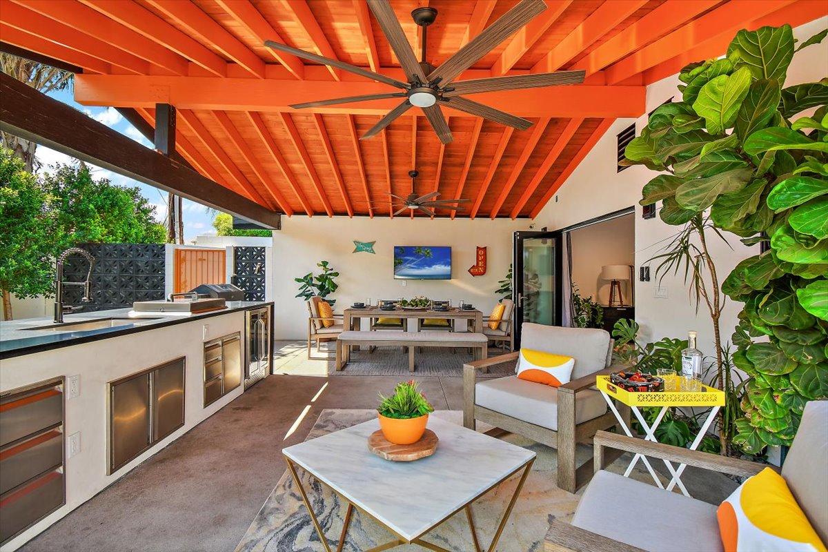 Grounded Outdoor Living Space - Palm Springs (image 3)